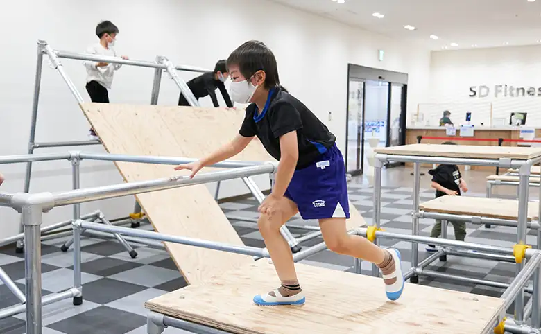 最前線で活躍するプロの講師陣から学べる